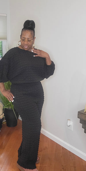 Simple Twist Black Pant Set