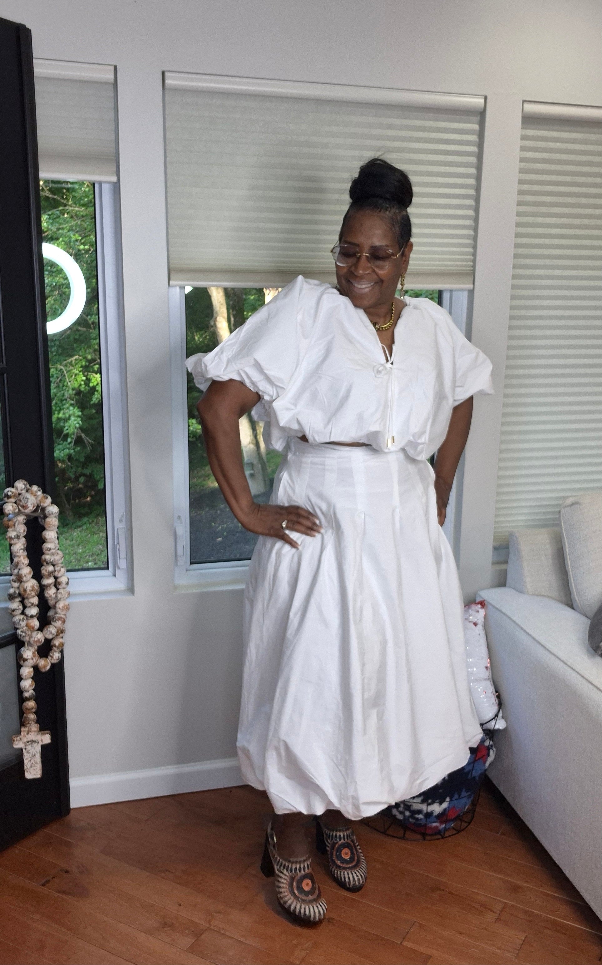 Show White – She's kouture